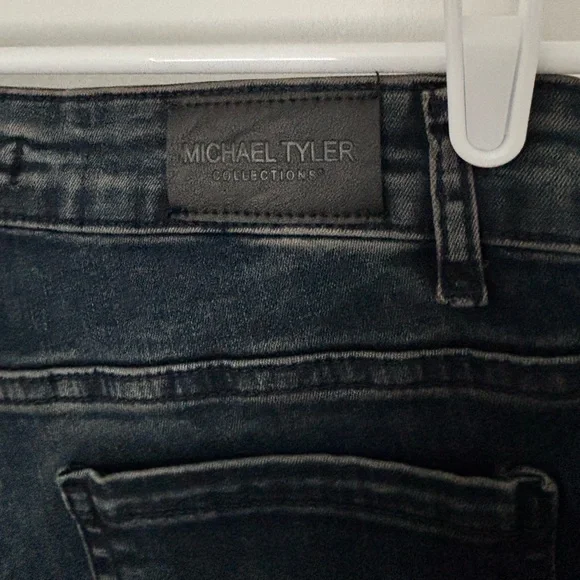 NWT!⭐️ Michael Tyler • Distressed Jeans with Rhinestone Accents- Women’s Size 12 - Picture 9 of 16